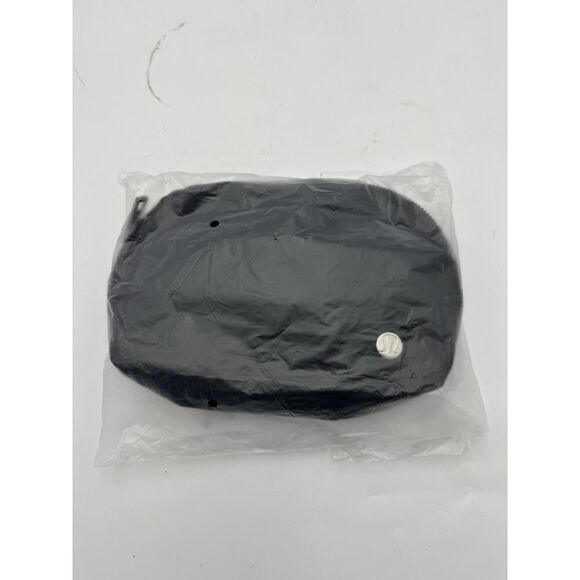 lululemon athletica Handbags - NWT Lululemon Women's Casual Belt Bag Nylon Black